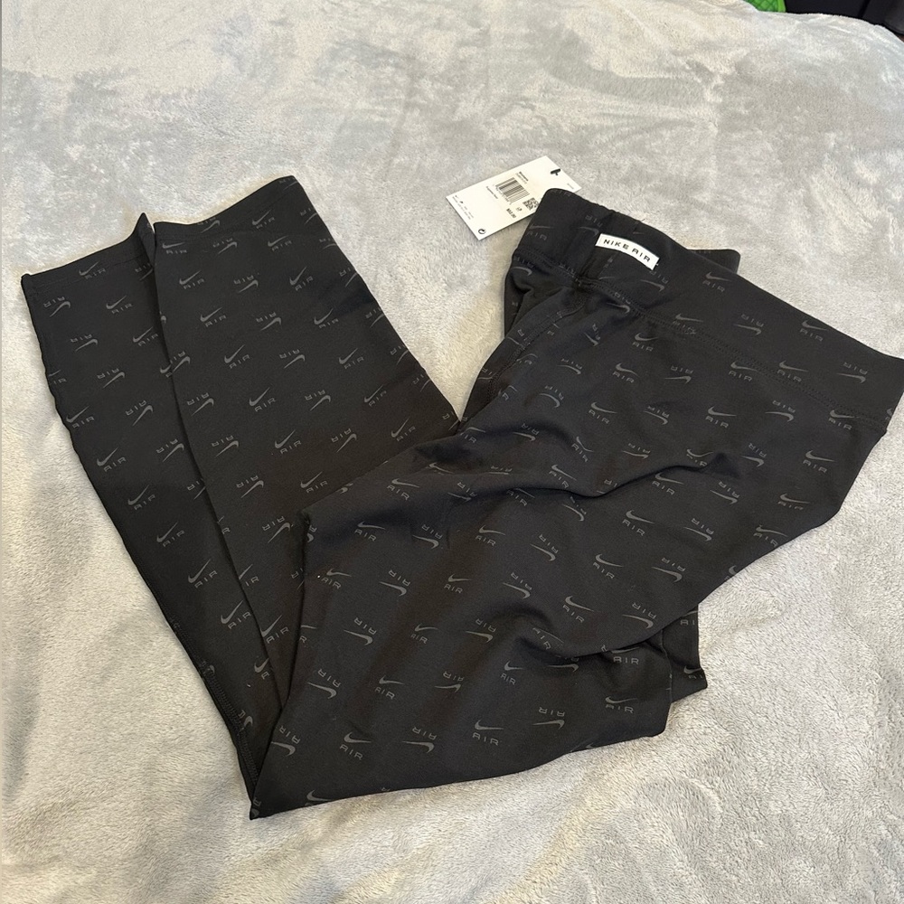NWT Nike hi rise tight fit leggings XXL